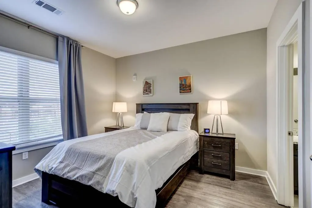 Charlesville 203 Hotel Nashville