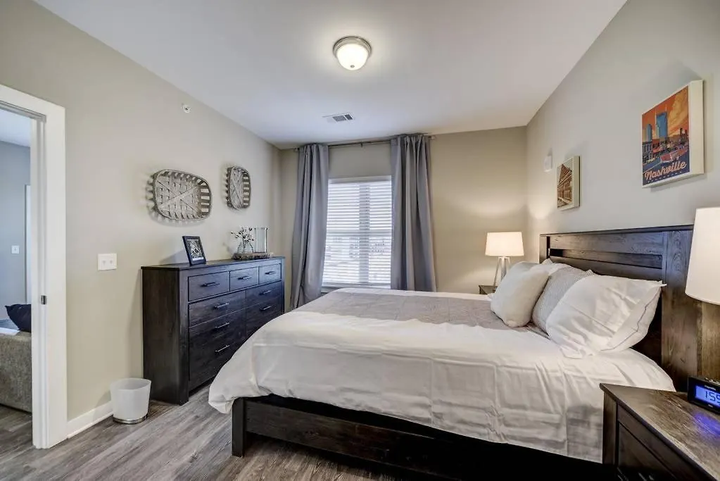 Charlesville 203 Hotel Nashville 0*,